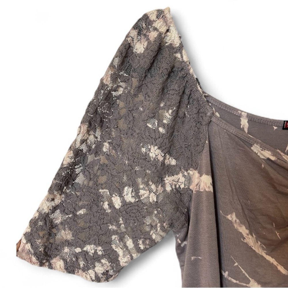 T Party Women's Gray Tie Dye Patterned Top - Picture 2 of 4